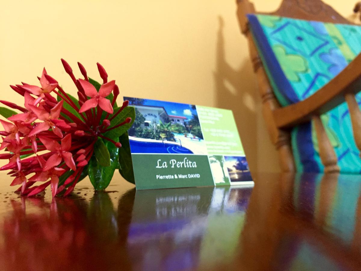 La Perlita Bed & Breakfast Jacó Eksteriør bilde