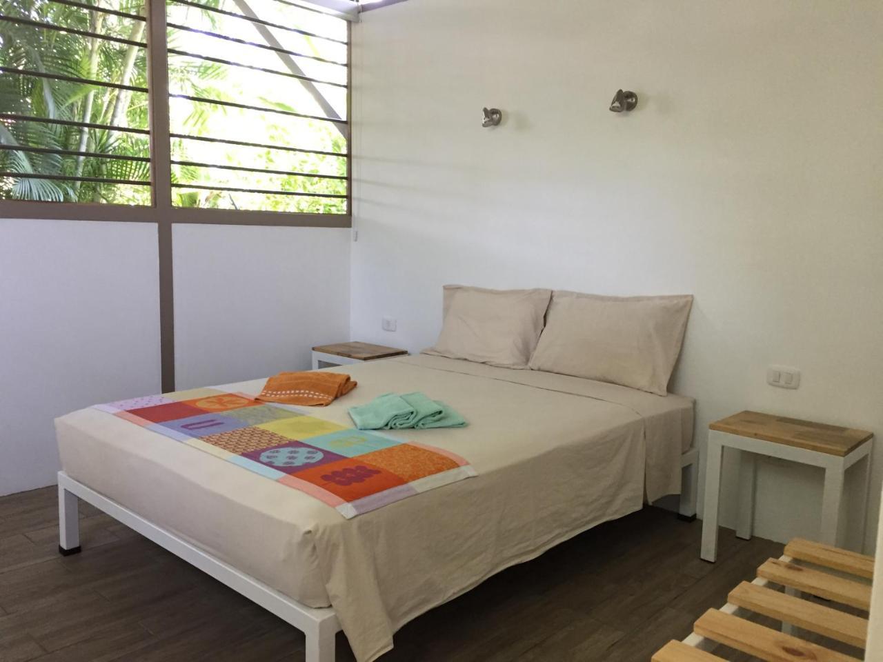 La Perlita Bed & Breakfast Jacó Eksteriør bilde