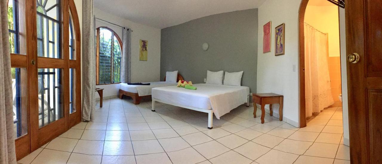 La Perlita Bed & Breakfast Jacó Eksteriør bilde