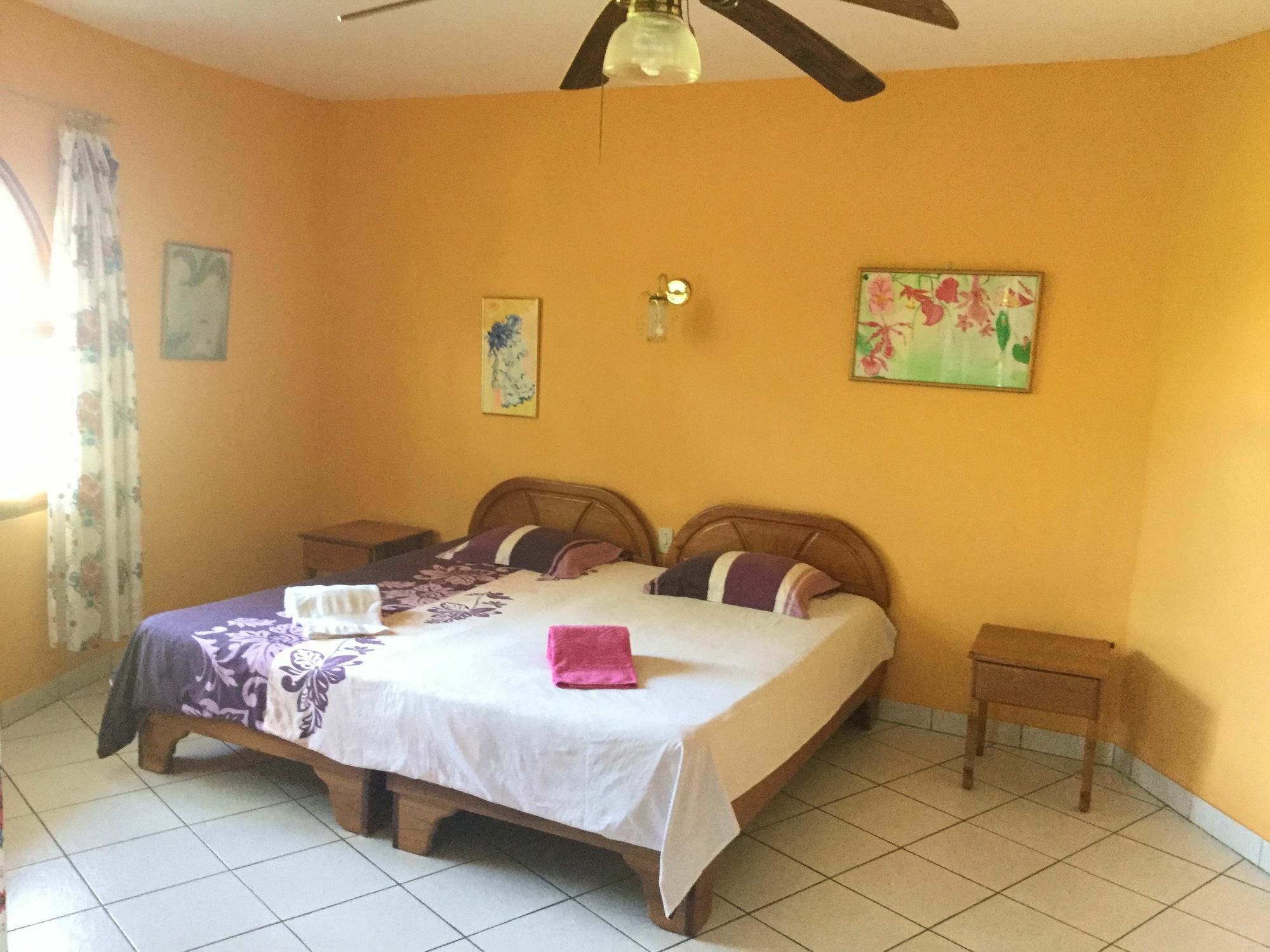 La Perlita Bed & Breakfast Jacó Eksteriør bilde