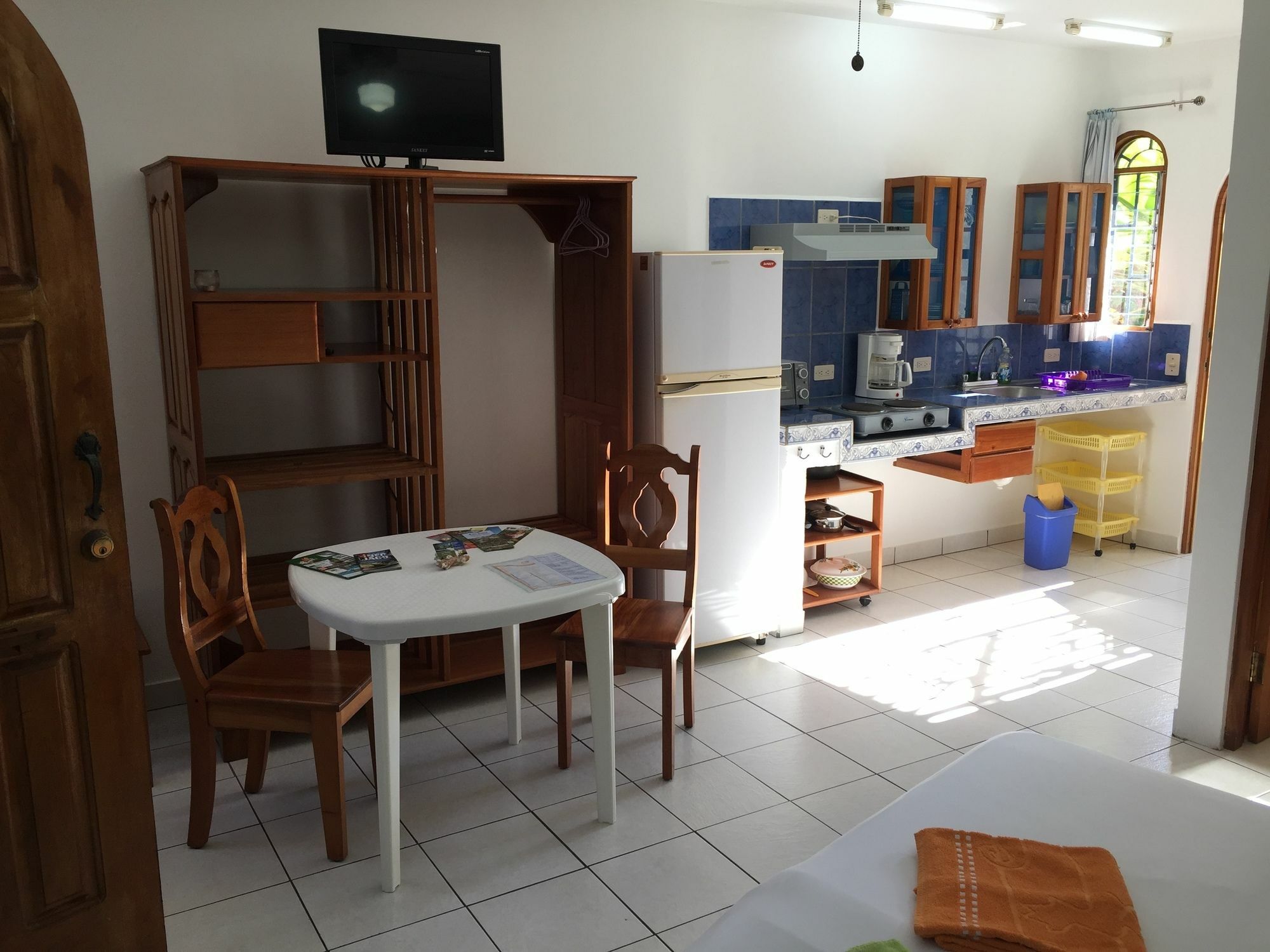 La Perlita Bed & Breakfast Jacó Eksteriør bilde